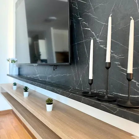 Crown - Bw Arcadia Apartment