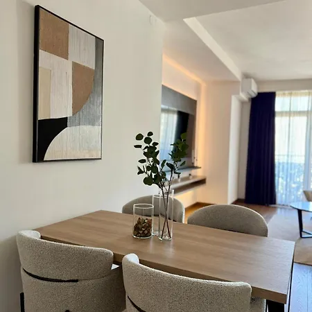 Crown - Bw Arcadia * Belgrad