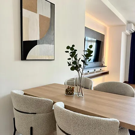 Crown - Bw Arcadia Apartment